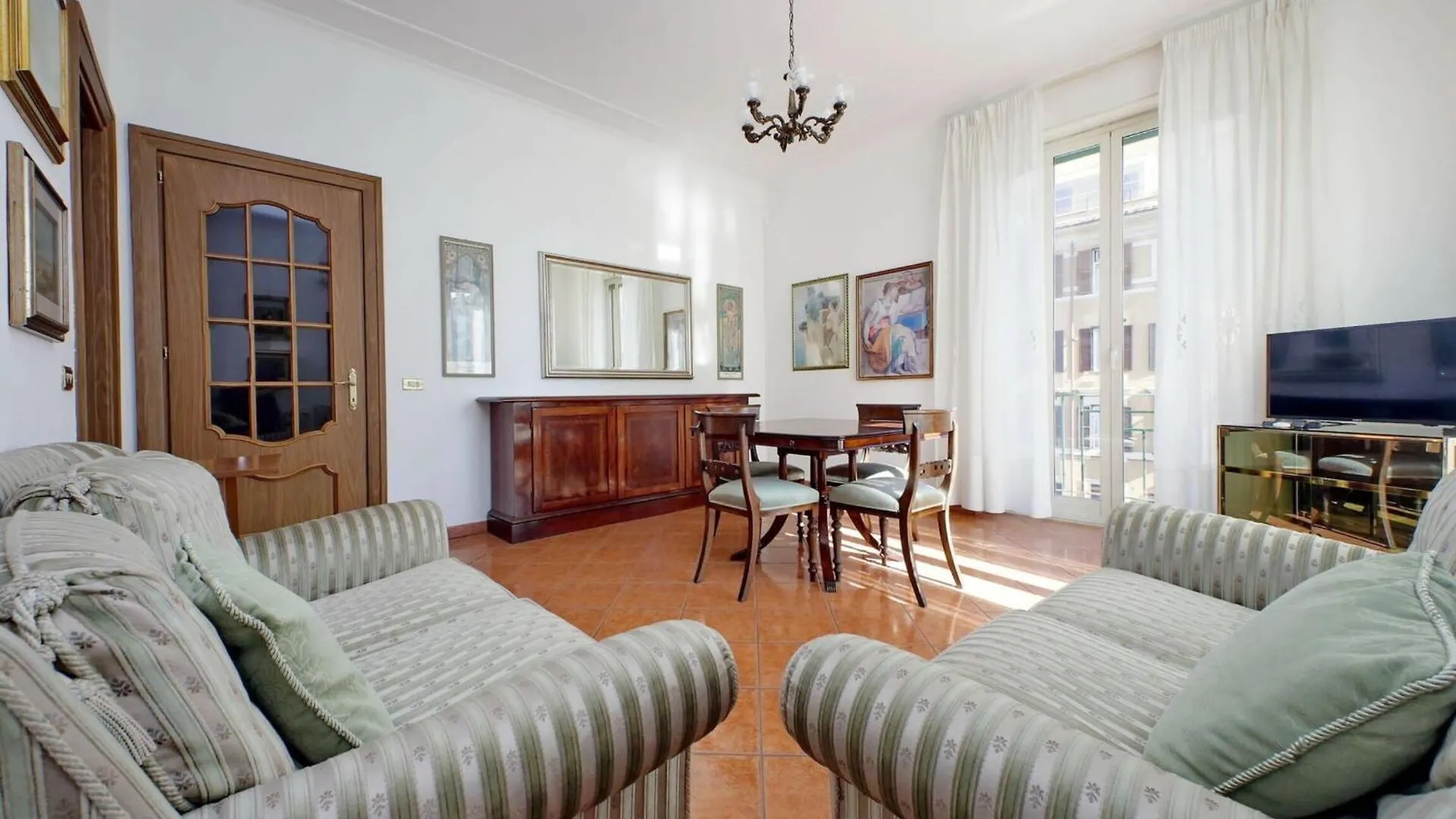Appartamento Etruria At San Giovanni By Halldis Roma