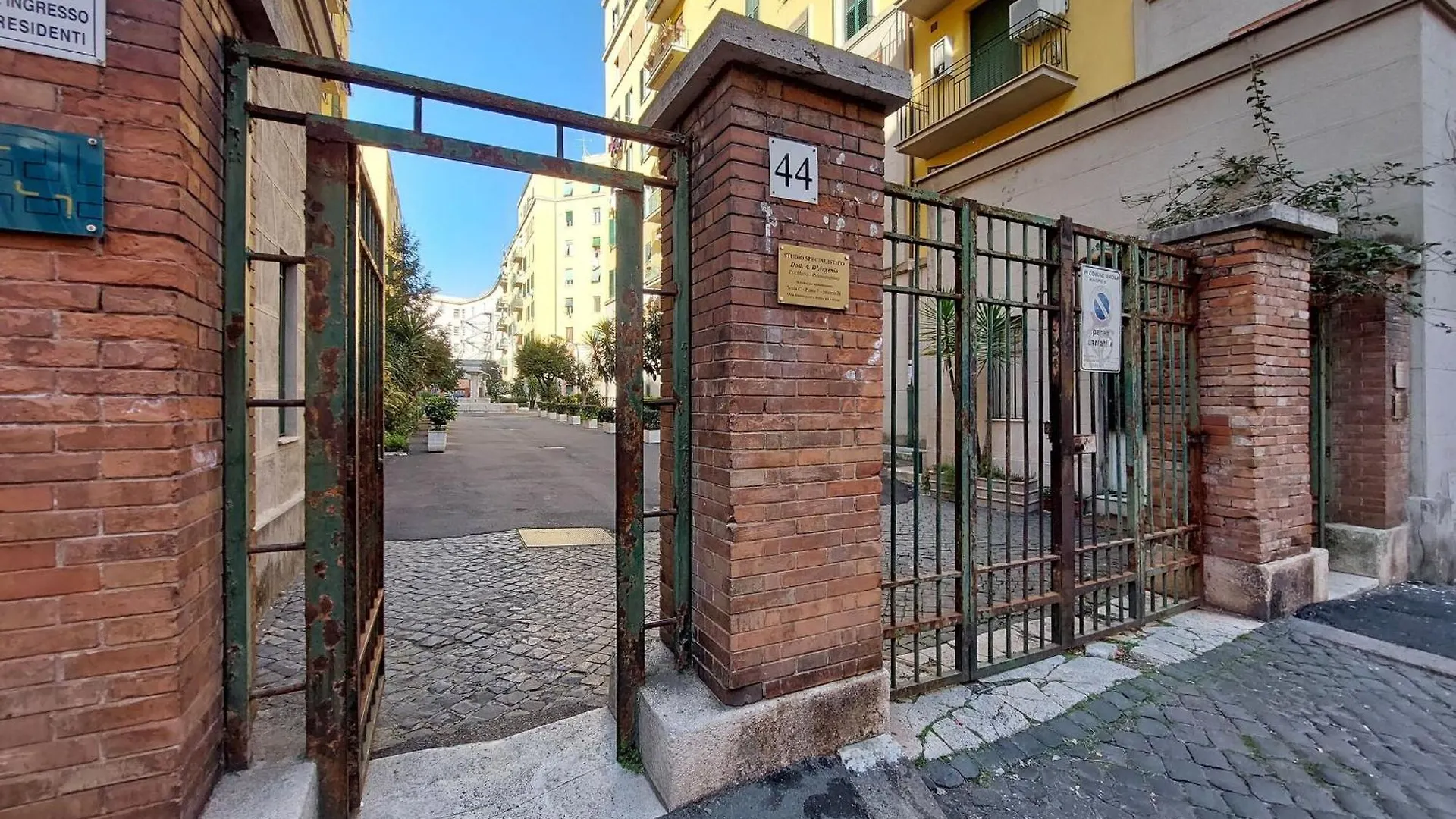 Appartamento Etruria At San Giovanni By Halldis Roma